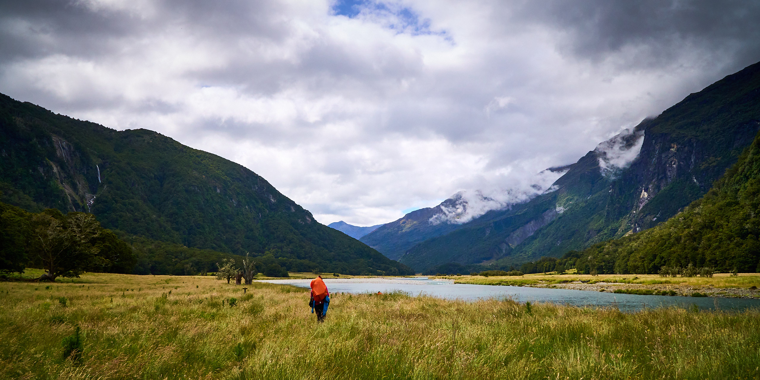 Gillespie Pass Circuit - Guided Multi-Day Hike - New Zealand - Trekking Guide Wanaka Gillespie Pass Circuit - Guided Multi-Day Hike - New Zealand - Trekking Guide Wanaka